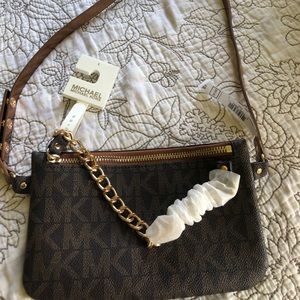 Bags brown size L tan size M